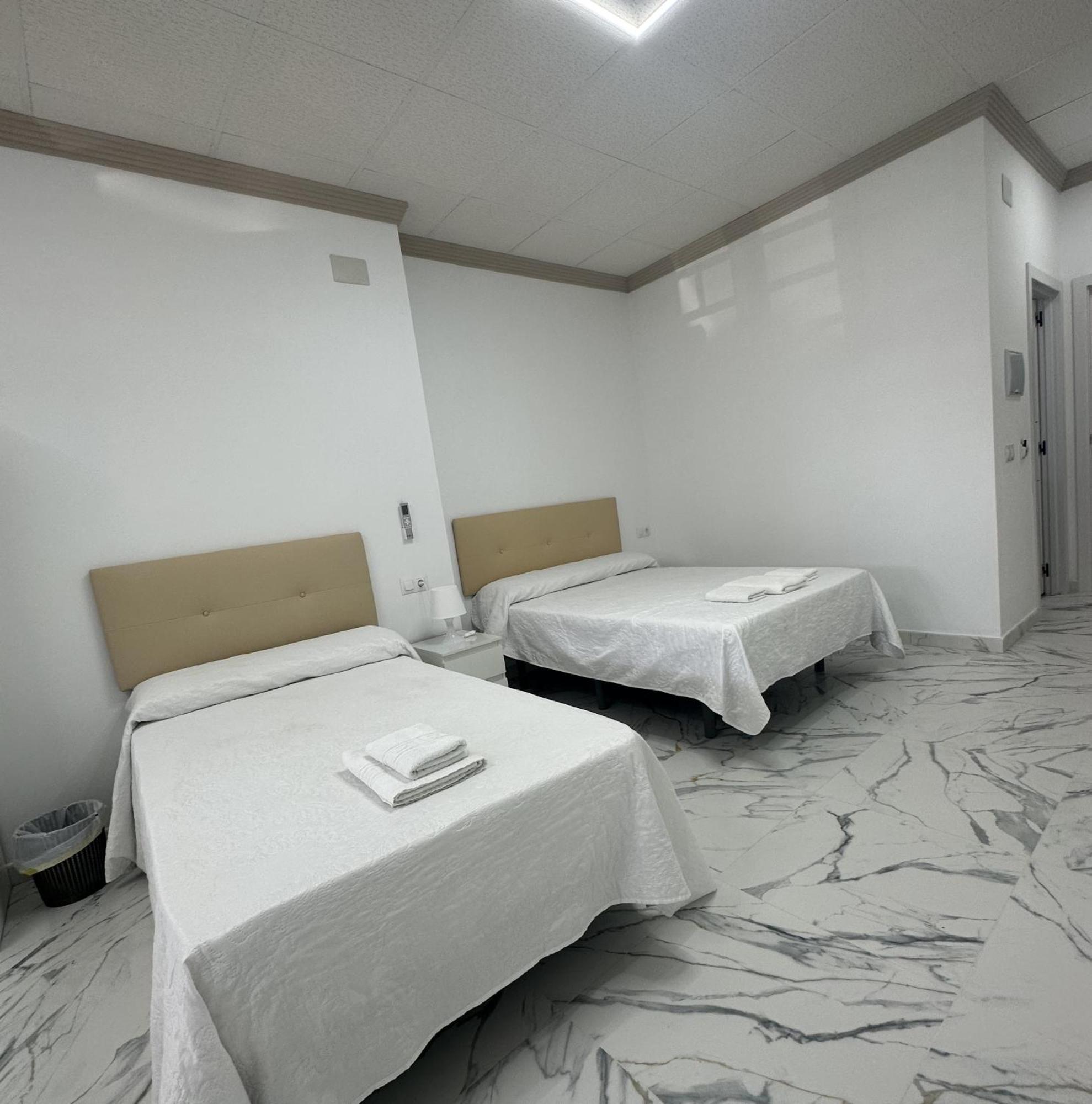 Hotel Avenida Velez Malaga Exterior photo
